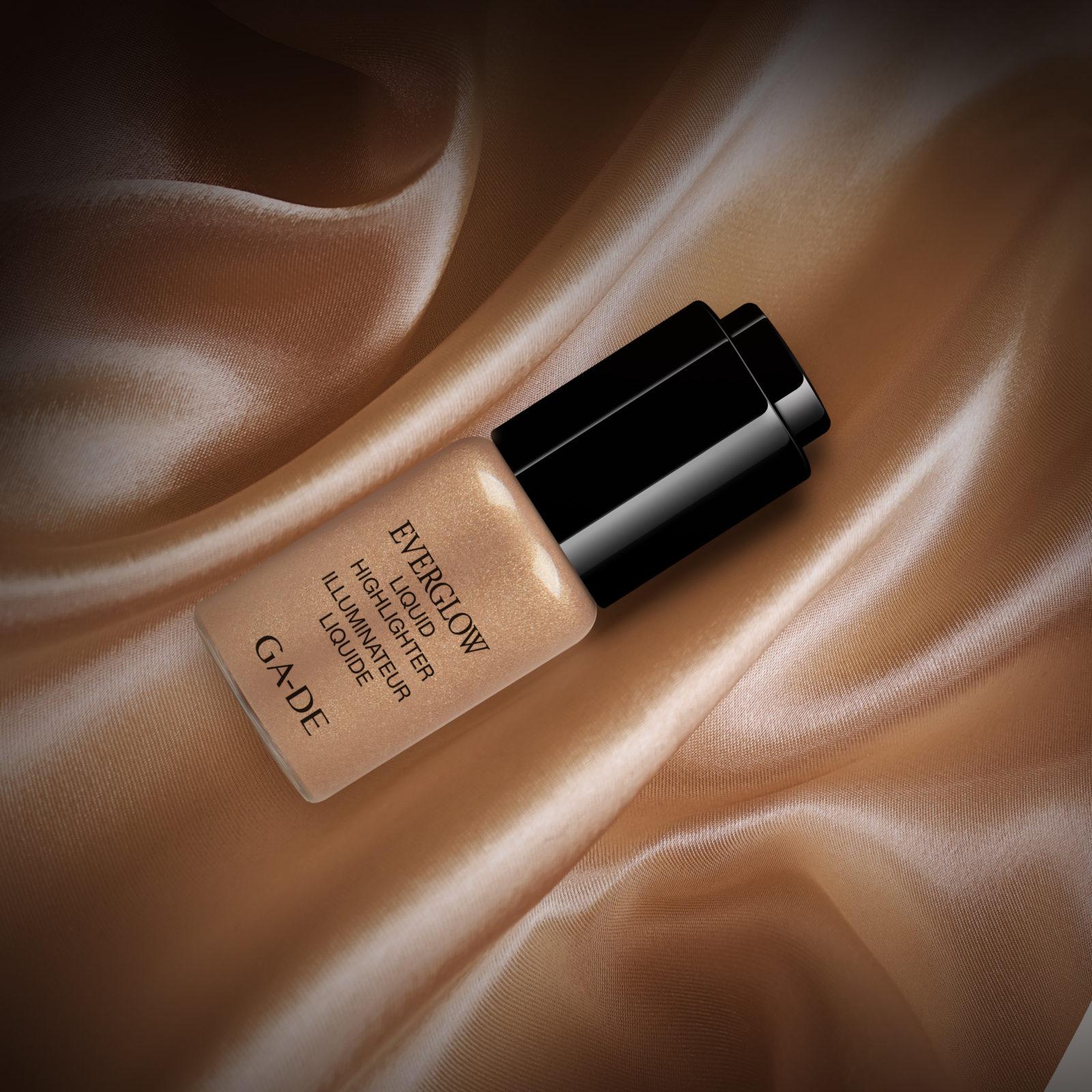 Жидкий Хайлайтер - EVERGLOW LIQUID HIGHLIGHTER Жидкий Хайлайтер - EVERGLOW LIQUID HIGHLIGHTER